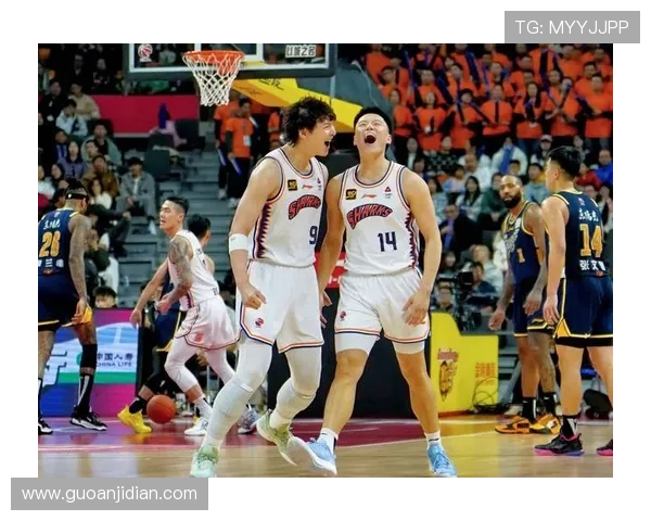 北京篮球队以100分稳居大师赛积分榜首位展现强劲实力 北京篮球队以100分稳居大师赛积分榜首位展现强劲实力