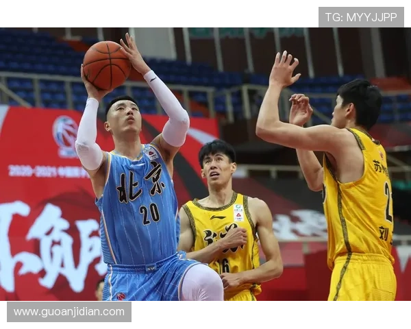 北京篮球队技术解析:从战术布局到球员配合的全面剖析 北京篮球队技术解析:从战术布局到球员配合的全面剖析